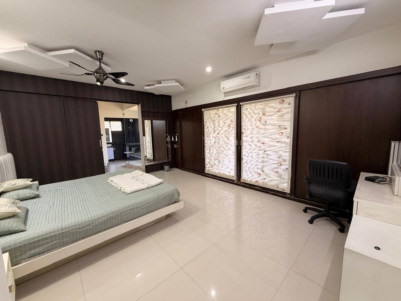 Renaissance Woods — image 6