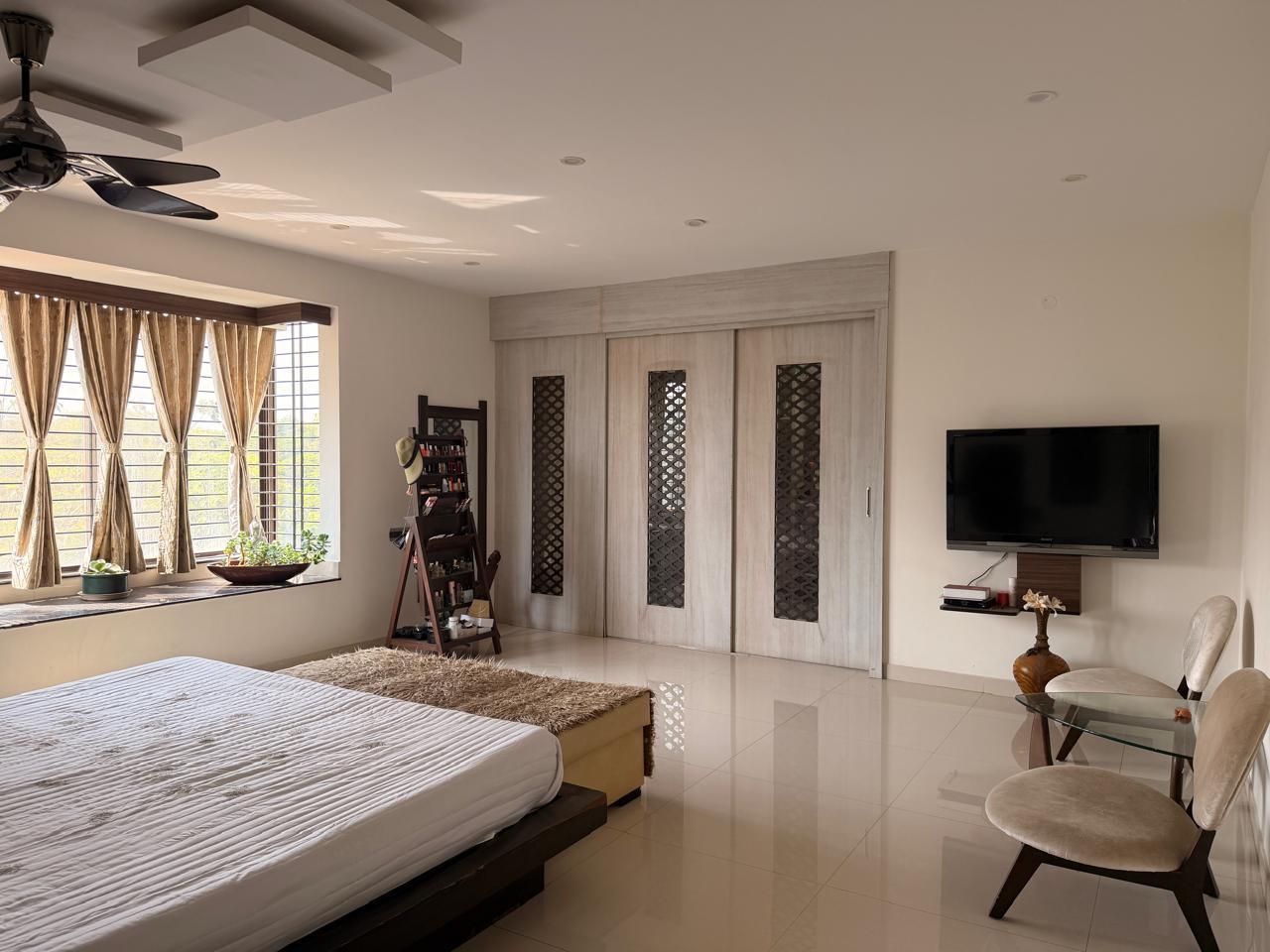 Renaissance Woods — image 8